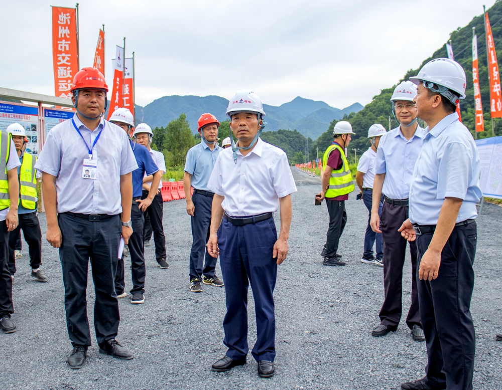 小龙人免费料